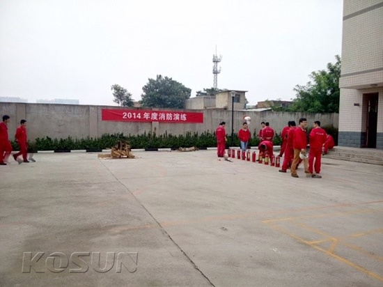 模拟现场设在厂区空地