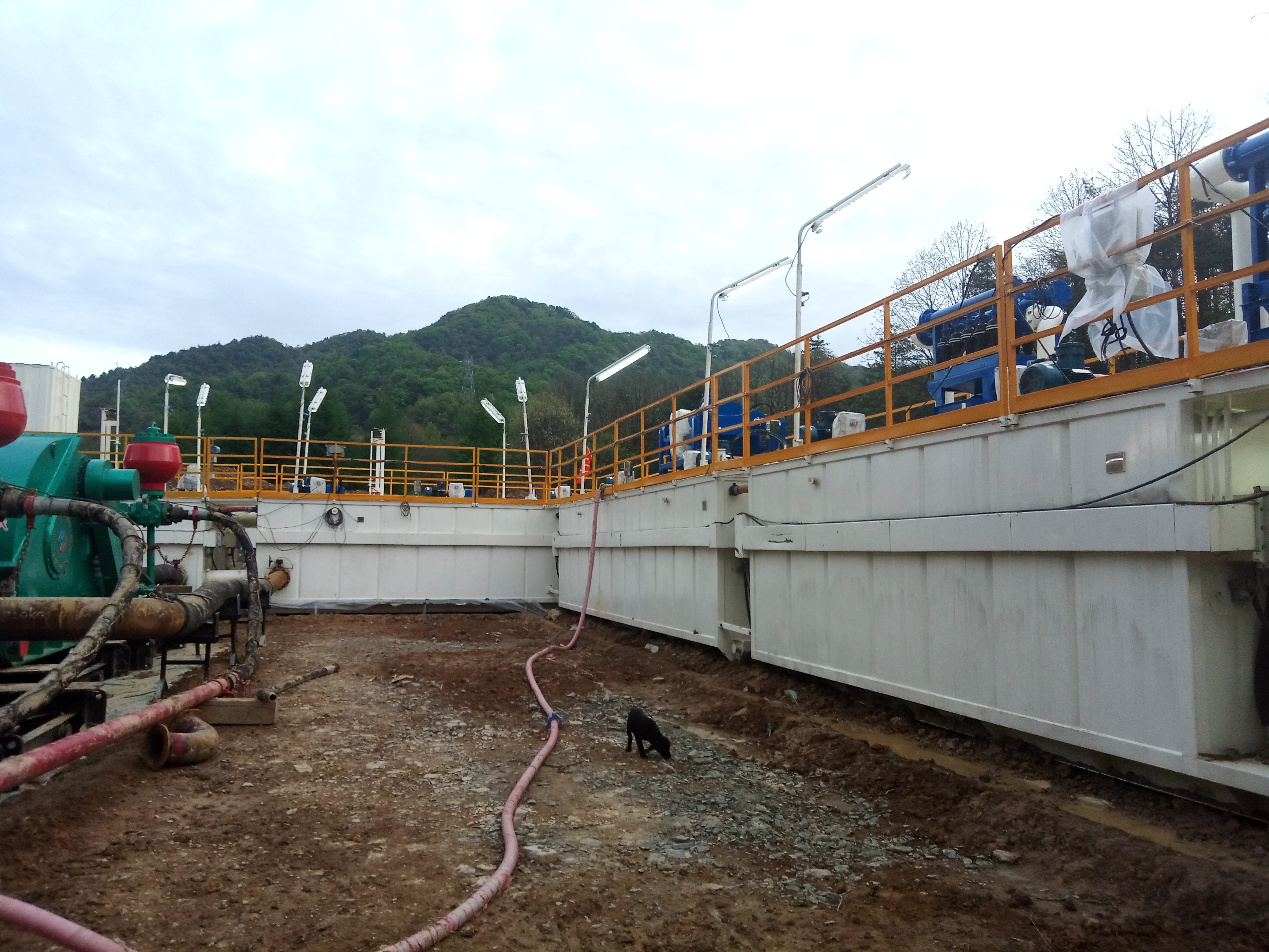煤层气钻井泥浆处理设备和科迅固控设备的关系